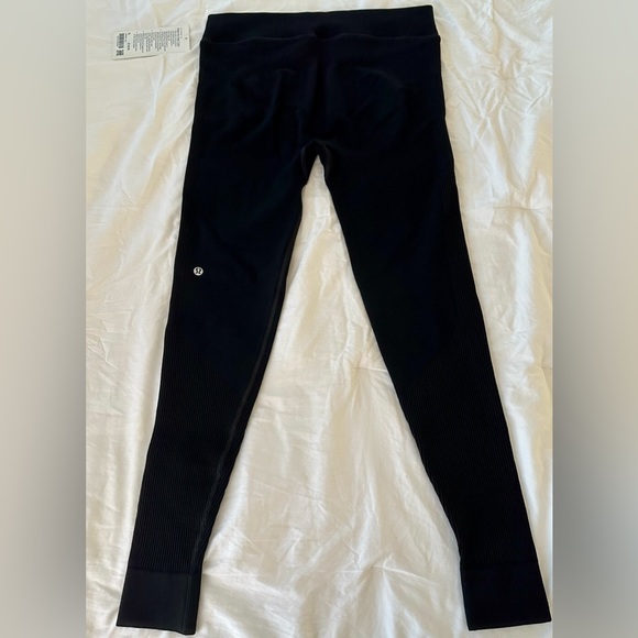 Lululemon Keep the Heat Thermal Tight in Black - Size XL - Picture 2 of 12